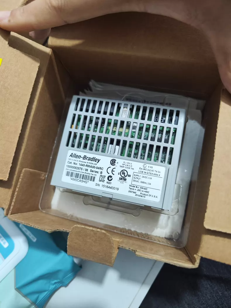 Allen Bradley 1440-RMA00-04RC Master Relay Module 1 1440 RMA00 04RC 1774590421788