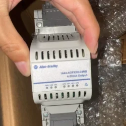 Allen Bradley 1444-AOFX00-04RB MODULE