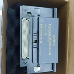 SIEMENS 6ES7135-0HF01-0XB0 Analog Output Module
