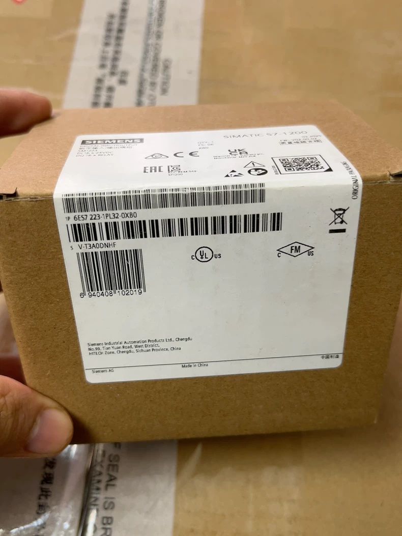 SIEMENS Digital Input Output Module 6ES7223-1PL32-0XB0 1 6ES7223 1PL32 0XB0 1774505506118