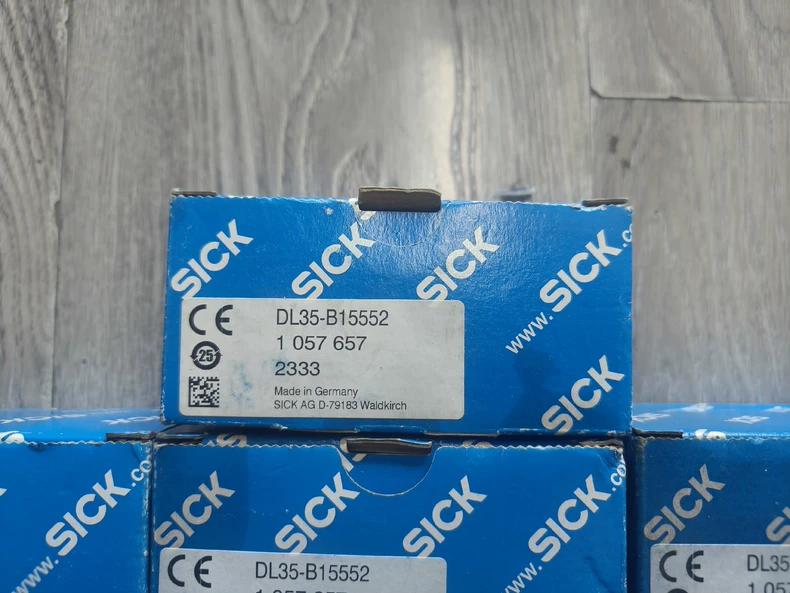 SICK DL35-B15552 Laser Distance Measuring Sensor 1 DL35 B15552 1768803813659