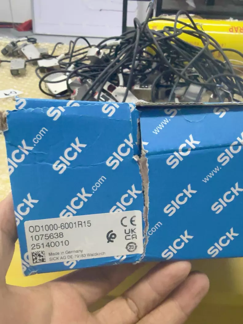 SICK OD1000-6001R15 sensor 1 OD1000 6001R15 1773216903664