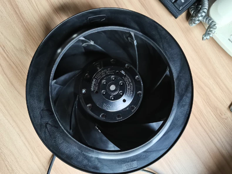 Ebmpapst R2E225-BD92-37 AC Centrifugal Fan 230V ??225MM 0.6/0.93A 135/210W Fan 1 R2E225 BD92 37 1768357070960