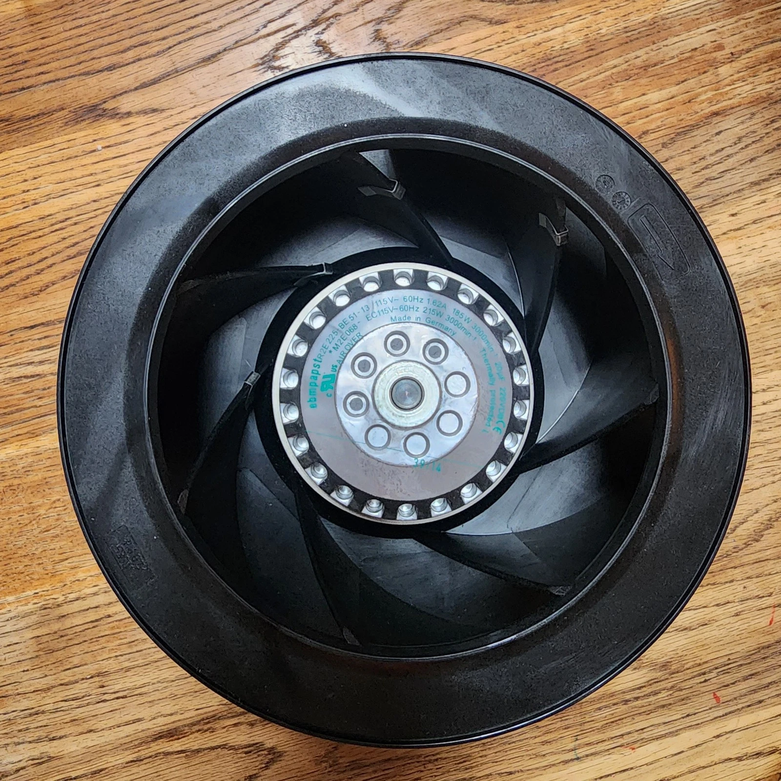 Ebmpapst R2E225-BE51-13 Centrifugal Fan 115VAC 185/215W 1.8A ??225MM cooling fan 1 R2E225 BE51 13 1768447903297