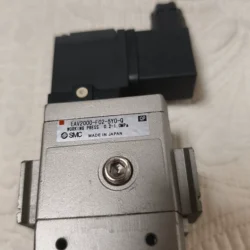 EAV2000-F02-5Y0-Q