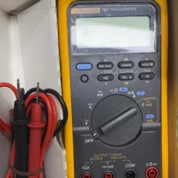 787 FLUKE ProcessMeter for Precise Industrial Readings