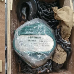SATA Manual Chain Hoist Model 978475 - Heavy Duty Lifting