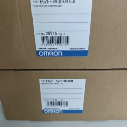 Omron Controller E5ZE-8VQH04TCB - Precise Temperature Control