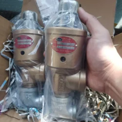 LUX EQB-3R Rotary Union High-Performance Fluid Connector