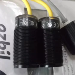 azbil Limit Switch FL7S-8W6W-CN03B Durable Industrial Control