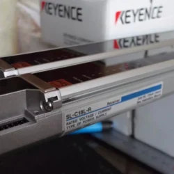 KEYENCE SL-C18L-R Safety Light Curtain for Industrial Safety