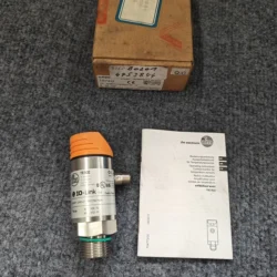 IFM Sensor TR7432 - Industrial Automation Detection Device