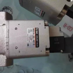 SMC VNC511A-32A-5DZ-Q Solenoid Valve - Precise Control Valve