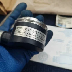 Schneider Rotary Encoder XCC-1506PS10Y - Precision Motion Feedback