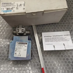 Schneider Limit Switch XCKMR54D1H29 - Durable Safety Switch