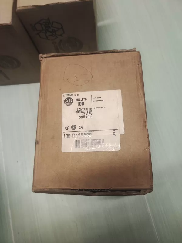 Industrial Contactor Allen-Bradley 100-D110A00 - 110A