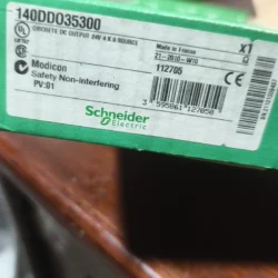 Schneider Discrete Output Module 140DDO35300 - Robust Digital Control