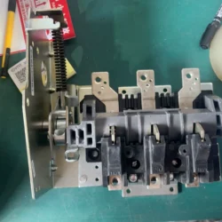 Industrial Disconnect Switch Allen-Bradley 1494V-DS100 - High Reliability