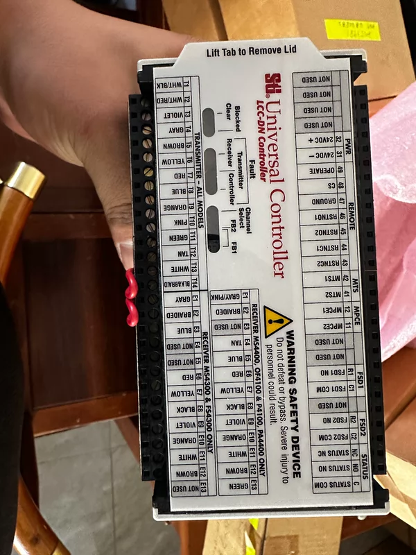 Universal Safety Controller STI 43516-0010 LCC-DN-DC1 Device