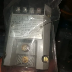 Bentley Vibration Transmitter 990-05-70-02-00 - Real-Time Monitoring