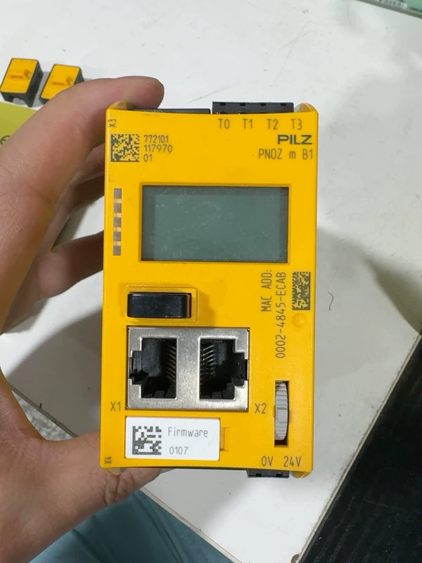 Safety Relay PILZ 772101 - Emergency Stop Monitoring
