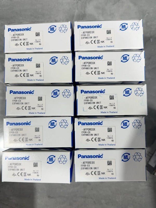 PLC Expansion Module Panasonic AFP0RE8X FP0R-E8 Compact