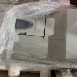 Industrial Frequency Inverter Schneider ATV71HC11N4 - Energy Efficient