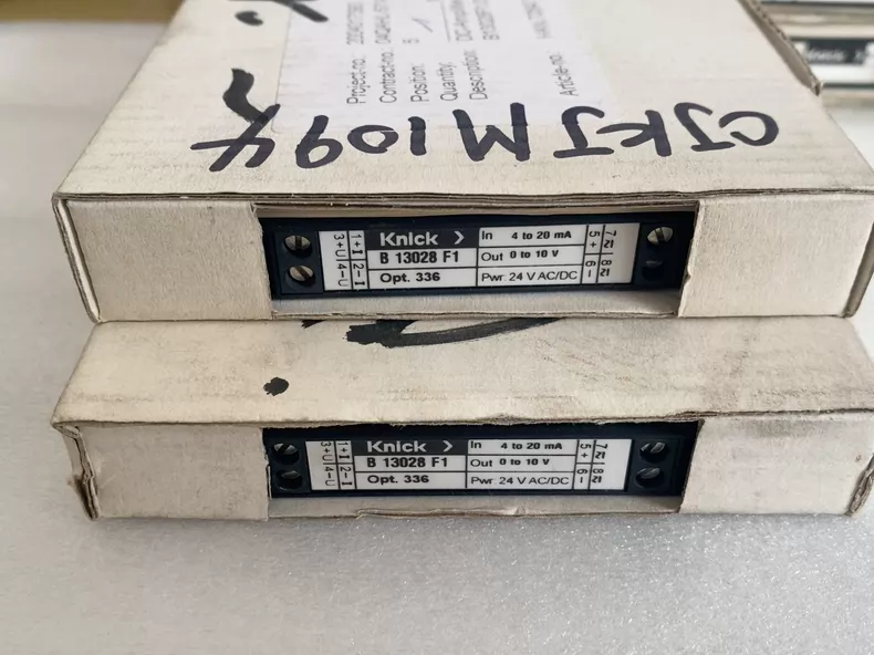 Industrial Signal Isolator Knick B13028 F1 - DIN Rail Mount