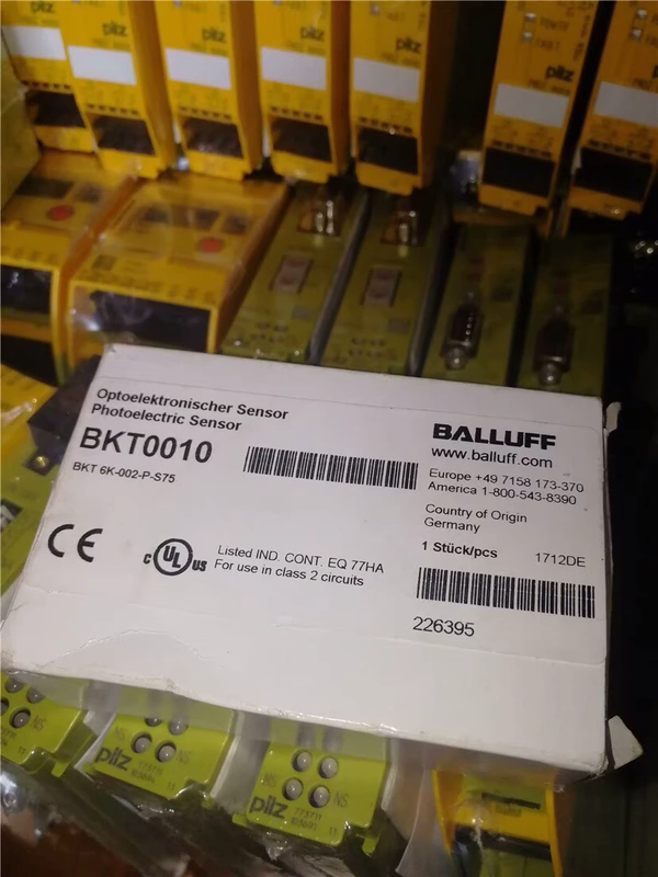 Capacitive Sensor Balluff BKT0010 BKT6K-002-P-S75