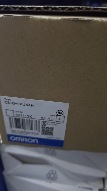 High-Performance CPU Module Omron CS1G-CPU44H PLC Controller