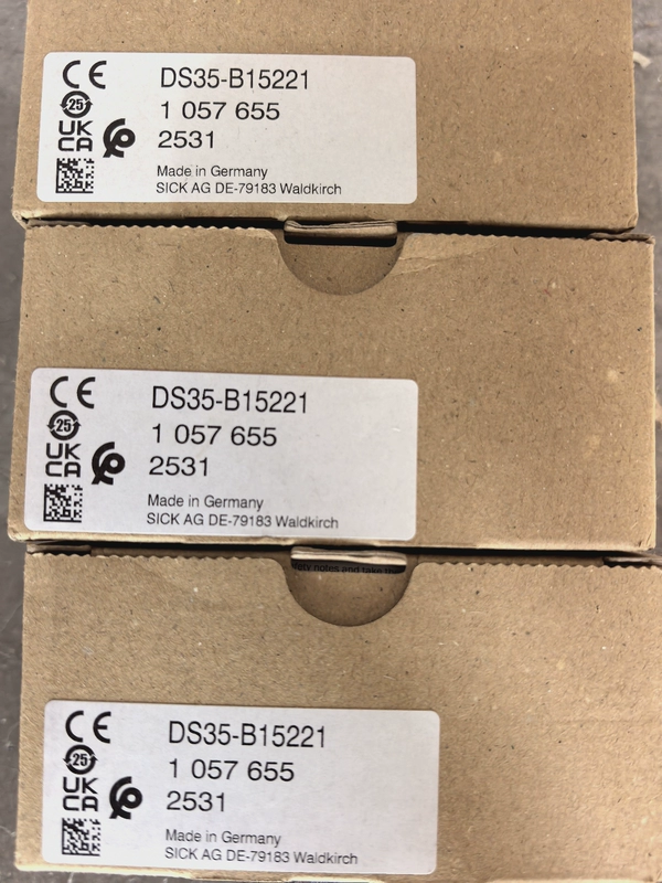 Laser Distance Sensor SICK DS35-B15221 High Accuracy
