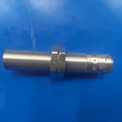 Diffuse Reflective Optical Sensor IFM IFS240 - M12 Compact