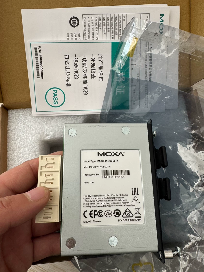Industrial Fiber Switch Module MOXA IM-6700A-4SSC2TX for Networks