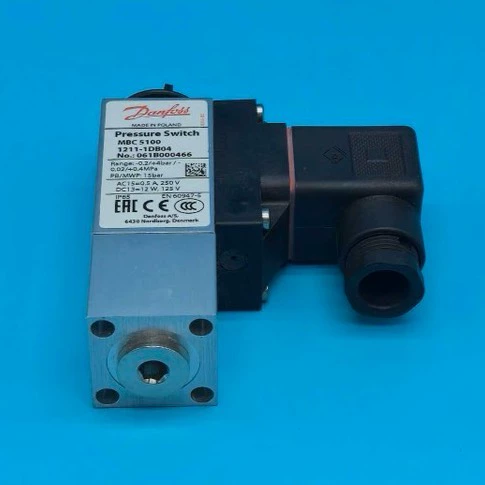 Pressure Switch DANFOSS MBC5100 1211-1DB04 Reliable Monitoring