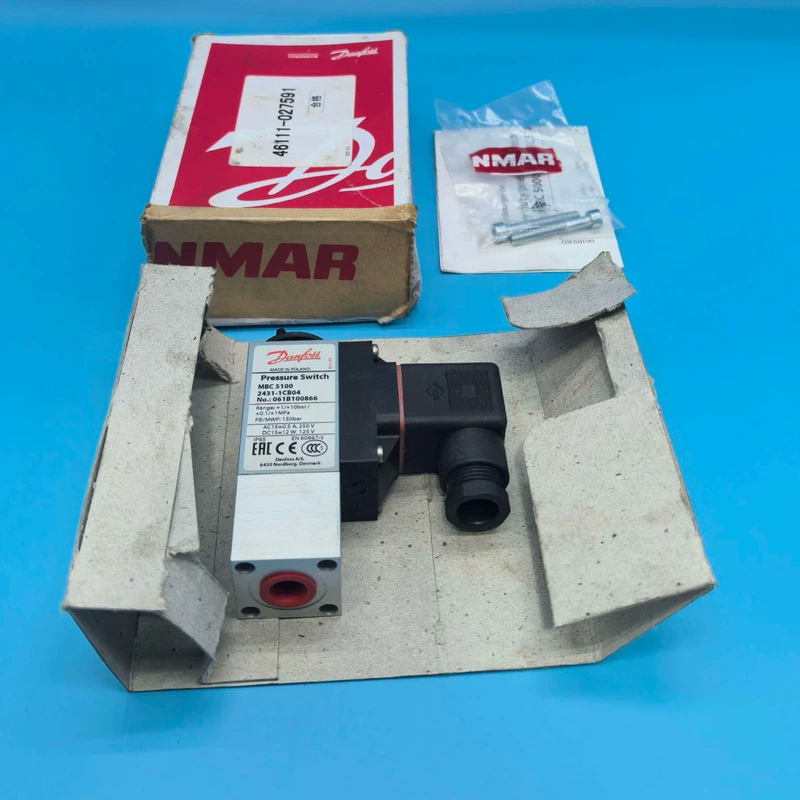 Pressure Switch Yanmar MBC5100  2431-1CB04 Industrial Use