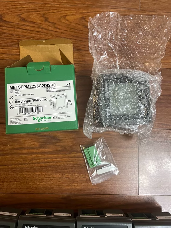 Multifunction Power Meter Schneider METSEPM2225C2DI2RO with I/O