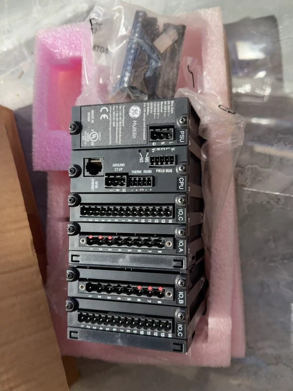 Motor Management Relay GE Multilin MM300-GEHD3CABCXX Unit