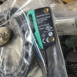PEPPERL+FUCHS OQT150-R100 Photoelectric Sensor