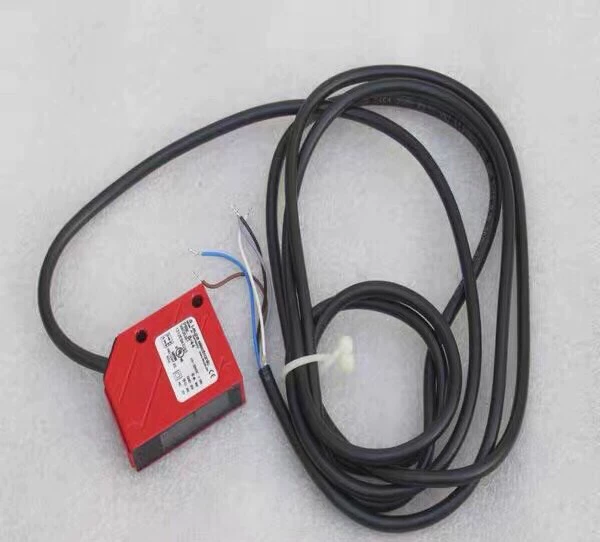 Retro-Reflective Sensor Leuze PRK 8/44  50036361 - Reliable