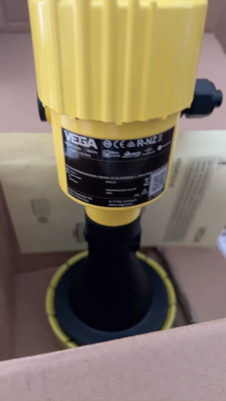 Industrial Radar Level Meter VEGA PS6X-222 4H3 VEGAPULS 6X