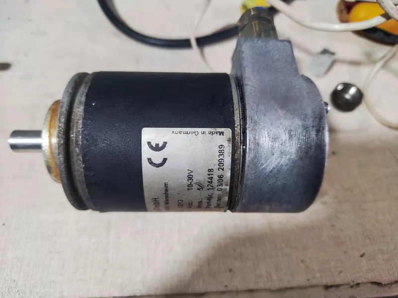 Multi-turn Absolute Encoder Pepperl+Fuchs PVM58N-011 24V DC