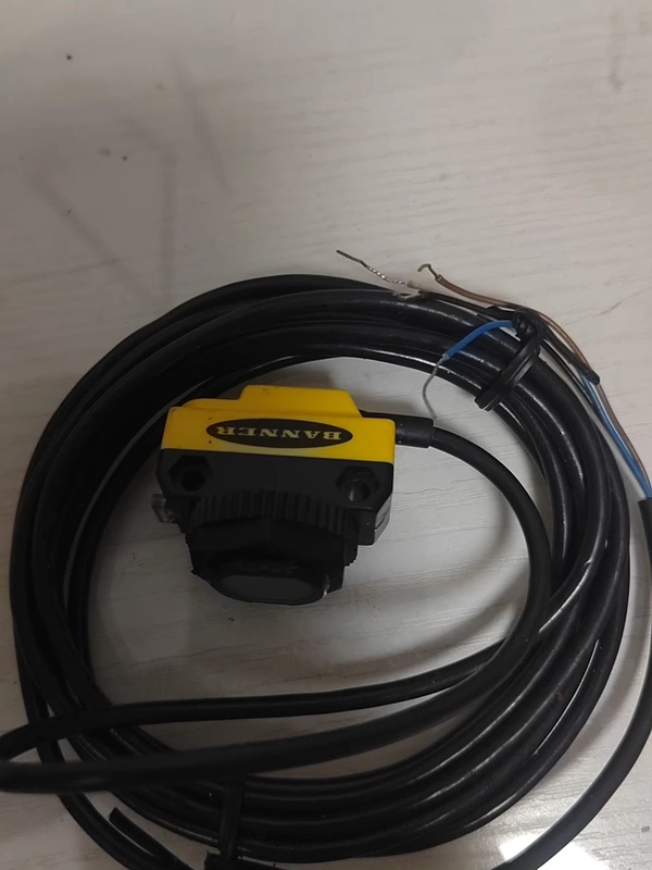 Photoelectric Sensor BANNER QS18VN6LP with NPN Diffuse Output