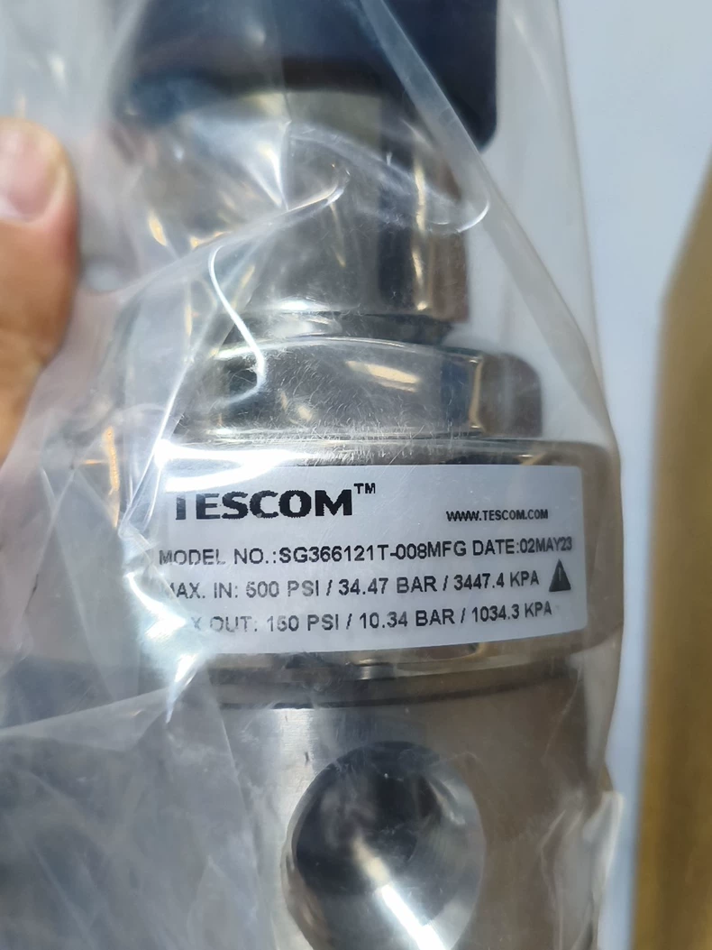 High-Purity Pressure Regulator TESCOM SG366121T-008MFG