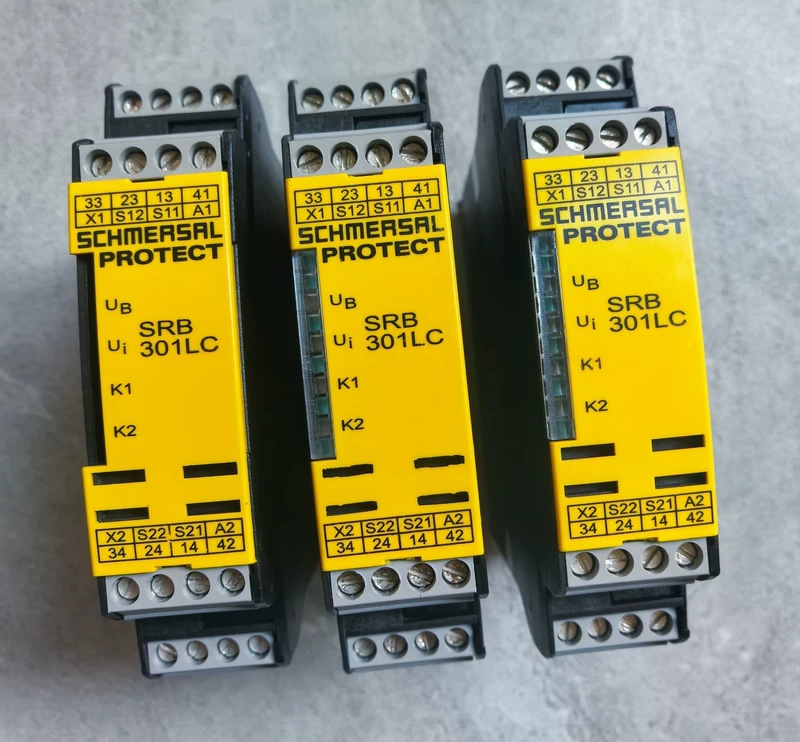 Emergency Stop Safety Relay SCHNEIDER SRB 301LC Module