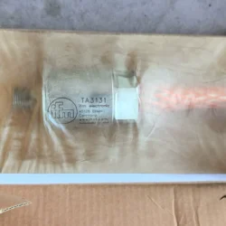 Industrial Temperature Sensor IFM TA3131 with LED Display