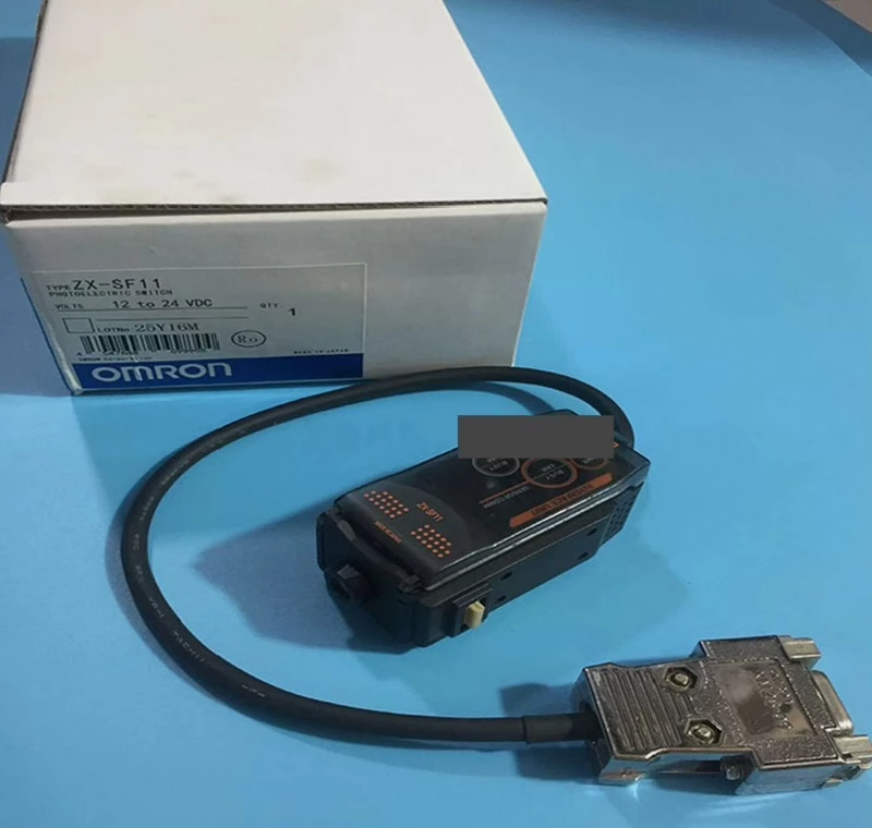 High-Accuracy Laser Sensor Omron ZX2-SF11 Industrial Measurement