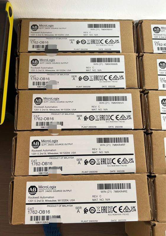 Allen-Bradley 1762-OB16 Source Output Module for MicroLogix