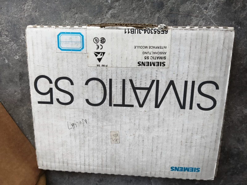SIEMENS 6ES5304-3UB11 S5 Interface Module