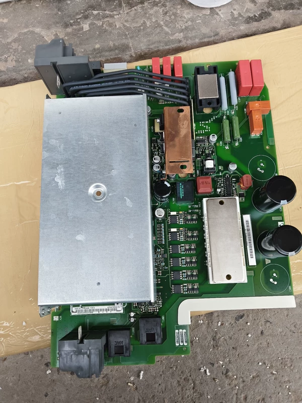 Siemens 6SE7018-0EA84-1HF3 Drive Board for Motion Control