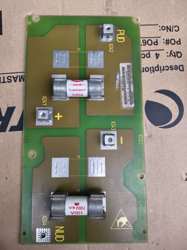 Siemens 6SE7024-UD84-1HG0 Inverter Board for Drives